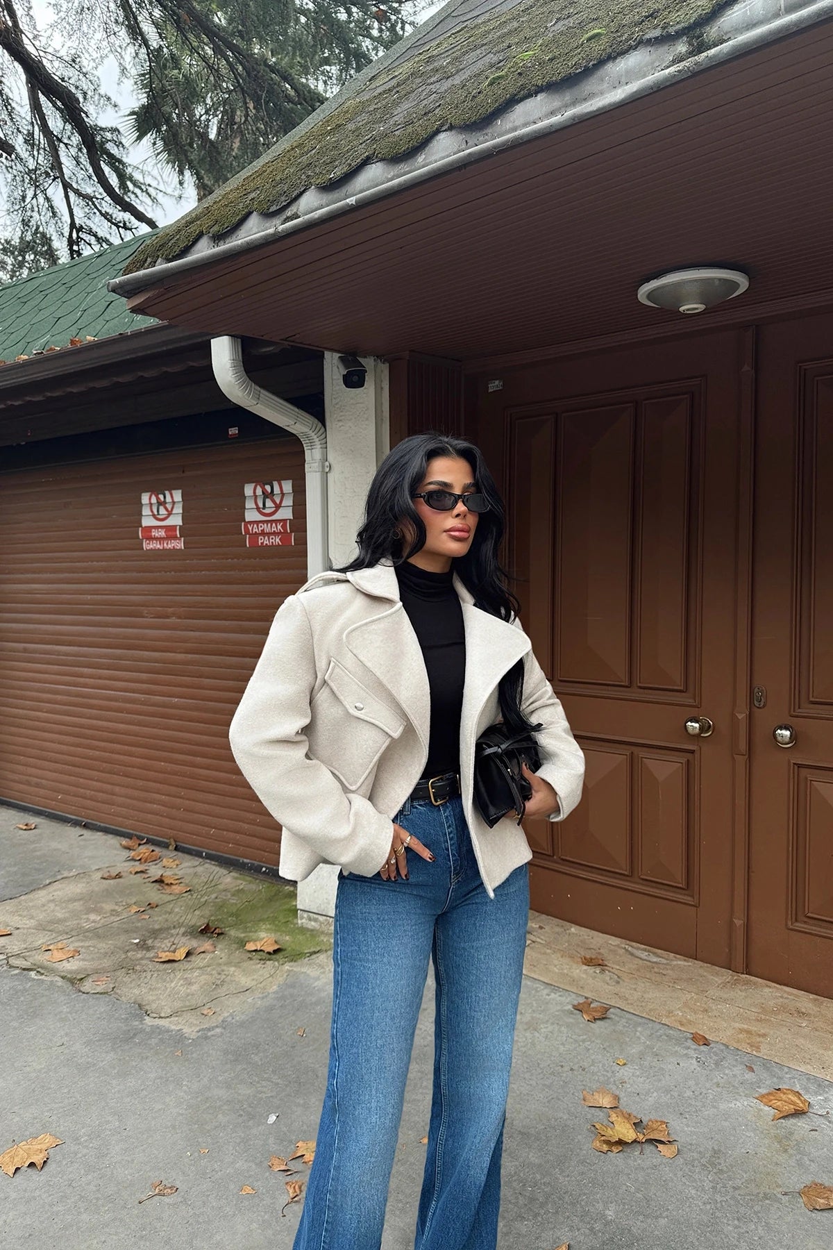 Trendy Tailored Jacket - Beige